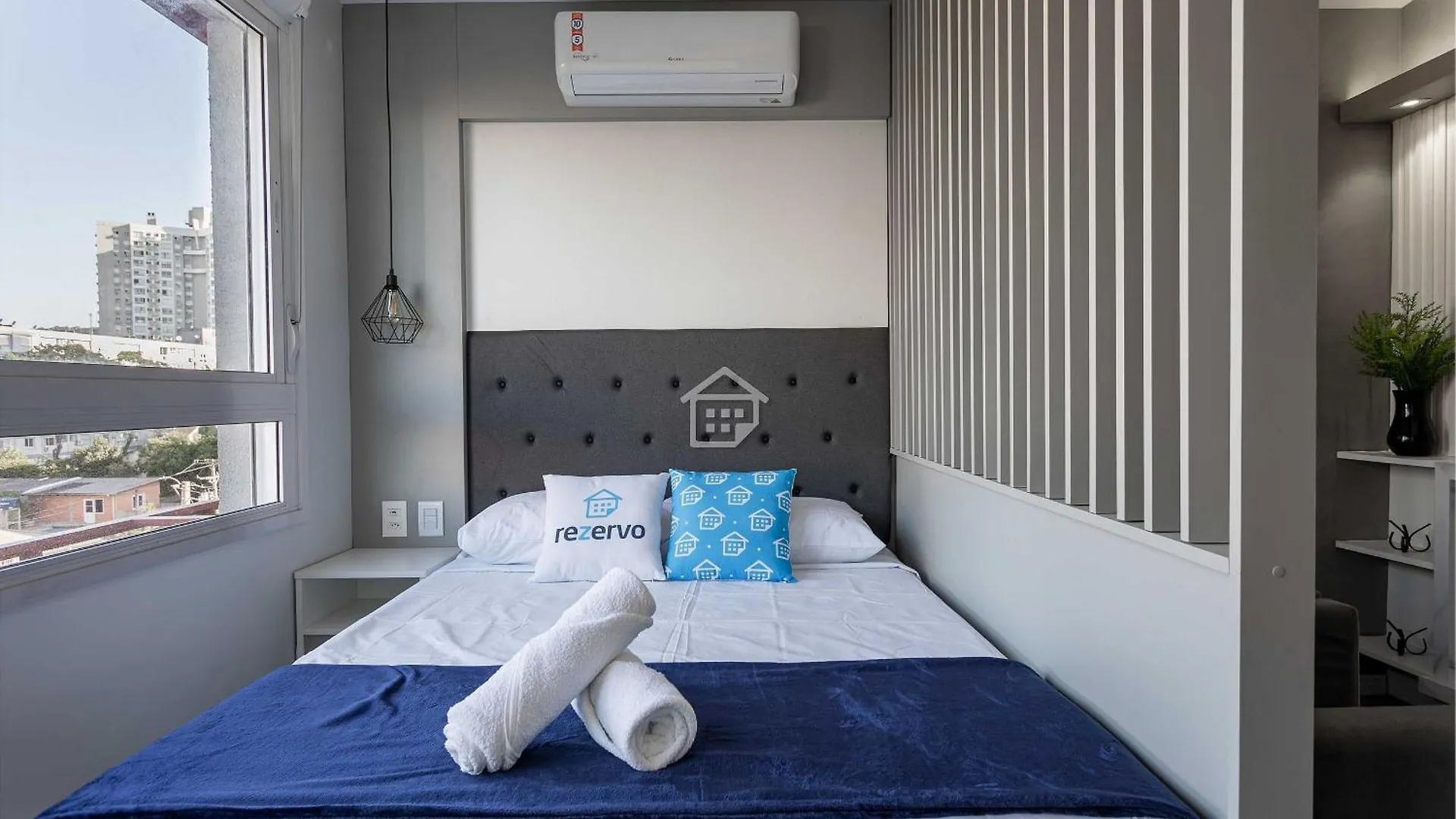 Apartamento Lindo E Completo Ao Lado Da Puc Porto Alegre 0*,  Brasilien