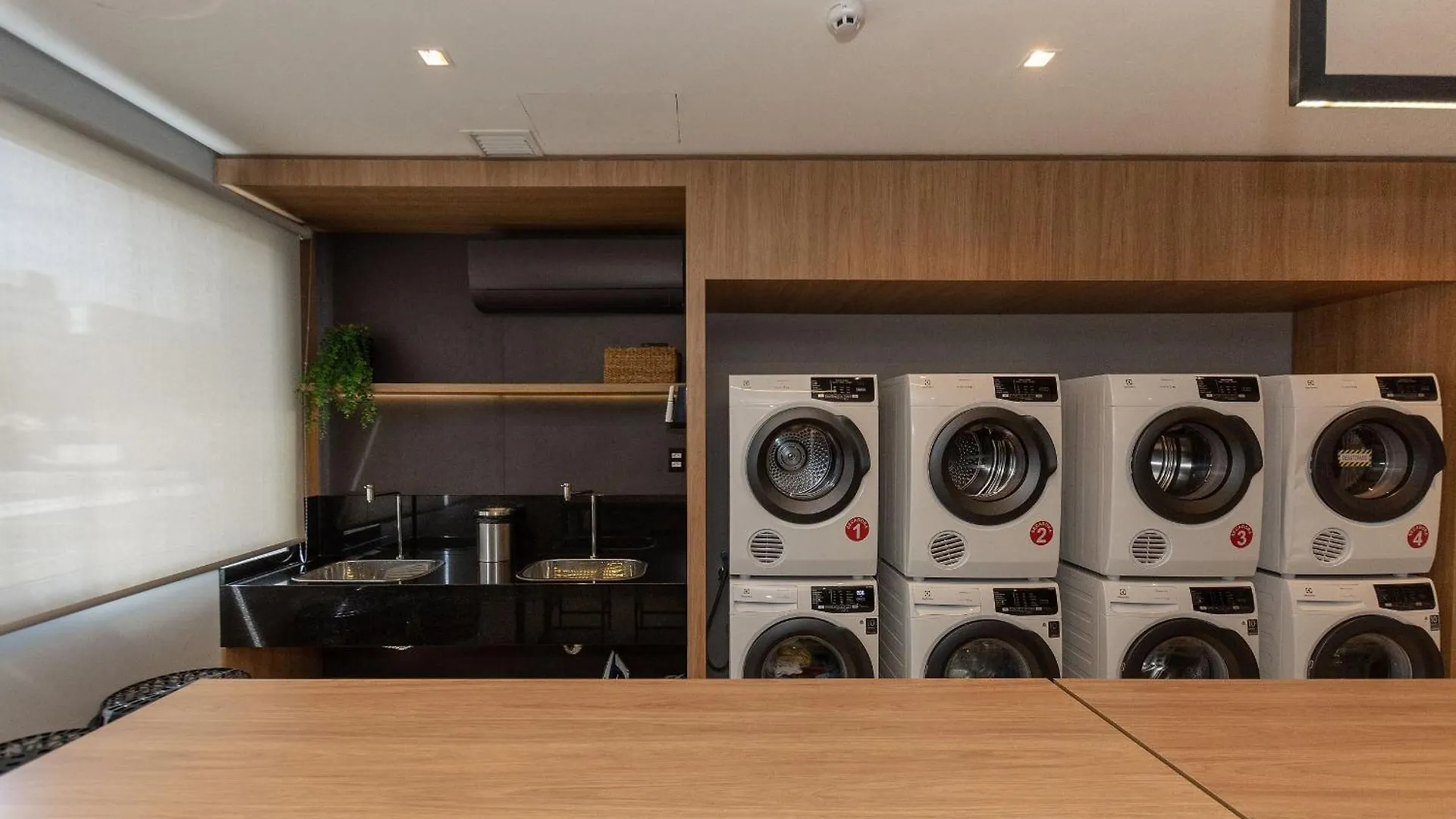 Apartamento Lindo E Completo Ao Lado Da Puc Porto Alegre 0*,