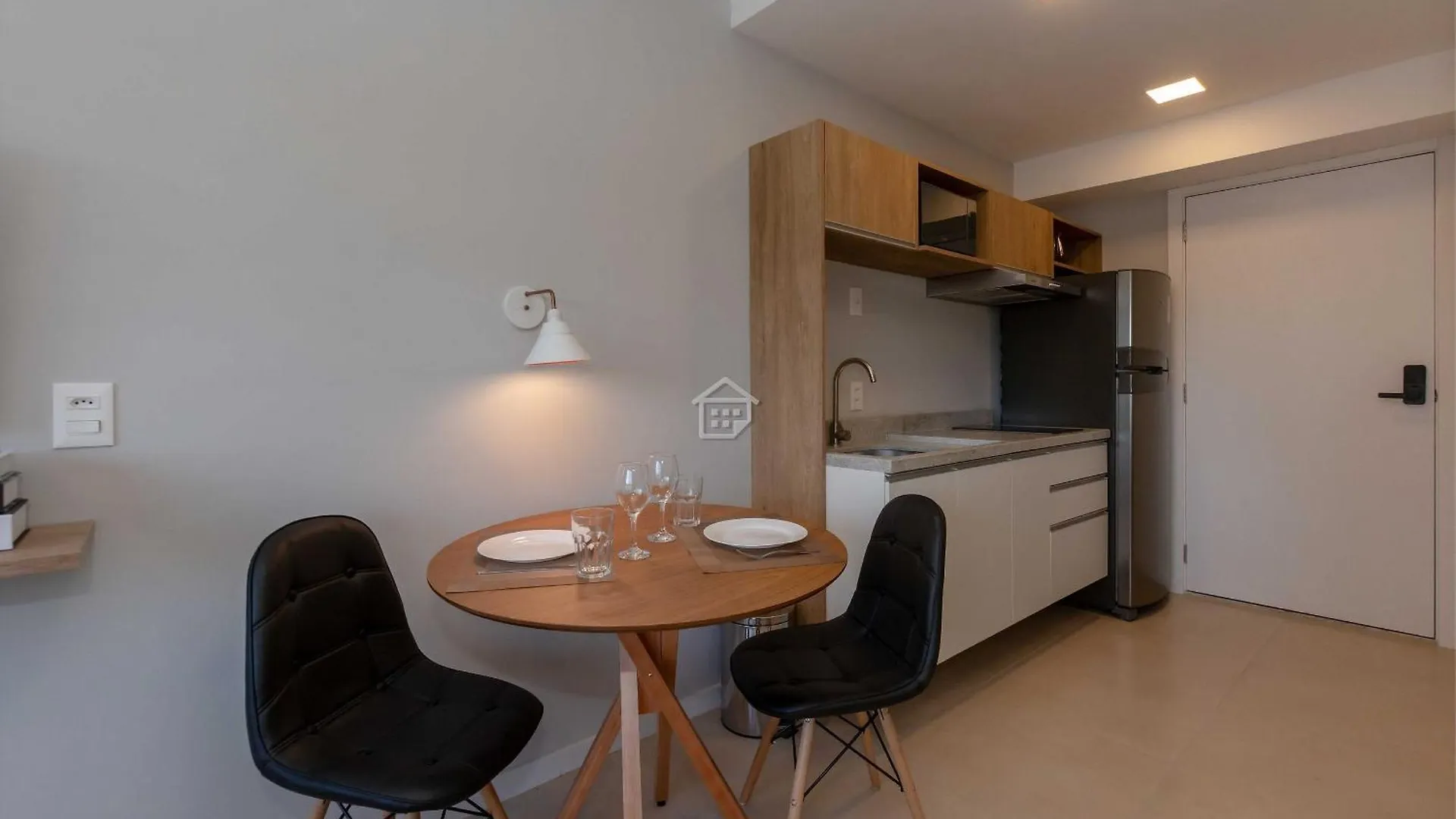 Apartamento Lindo E Completo Ao Lado Da Puc Porto Alegre 0*,  Brasilien