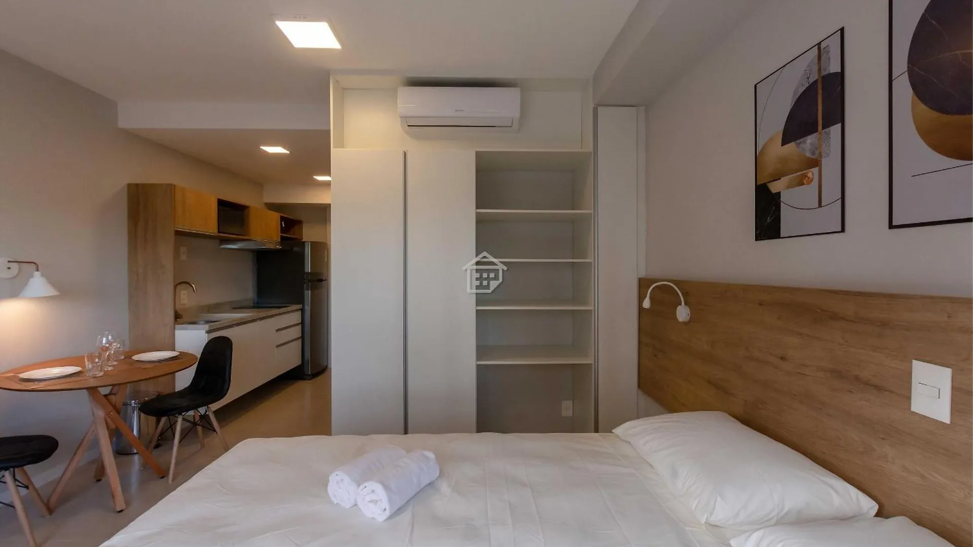 Apartamento Lindo E Completo Ao Lado Da Puc Porto Alegre Brasilien